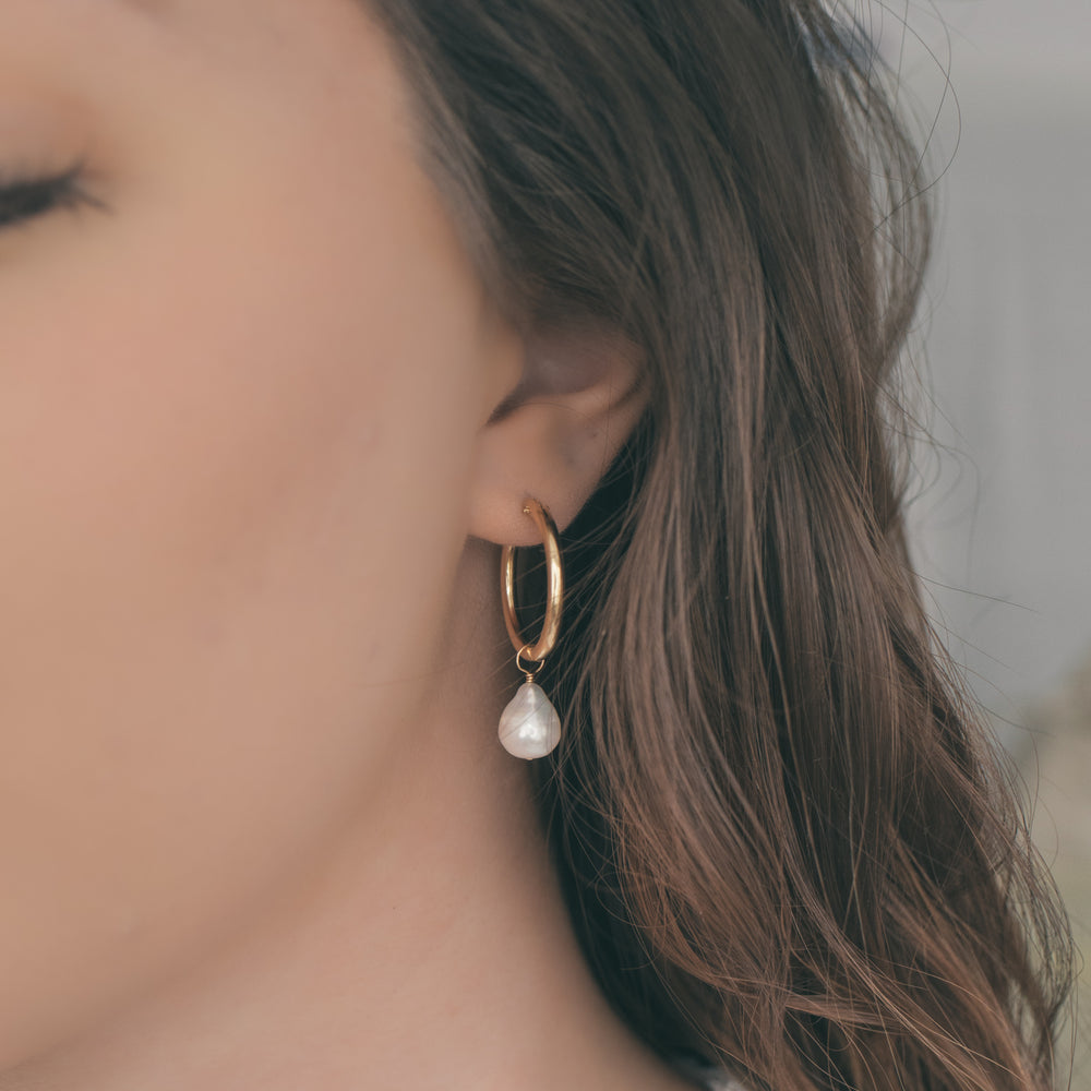 
                  
                    Maeve Hoops
                  
                