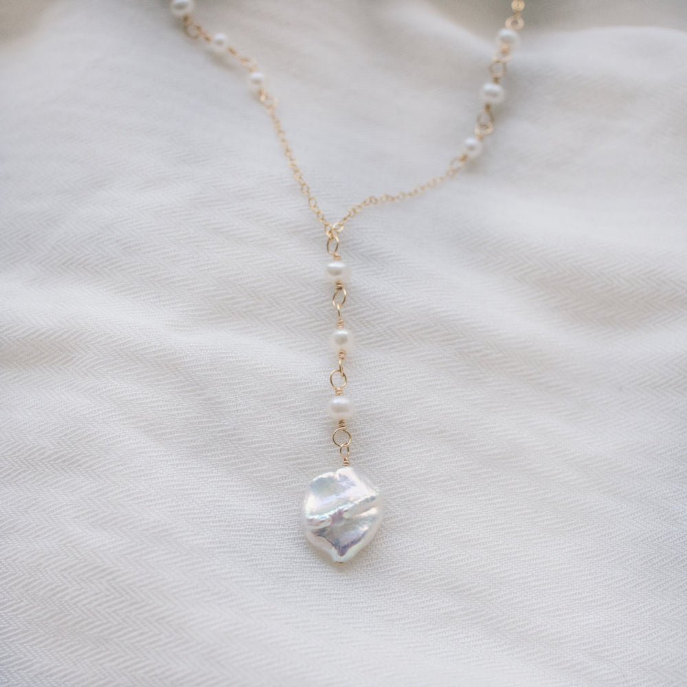 Poppy Lariat Necklace