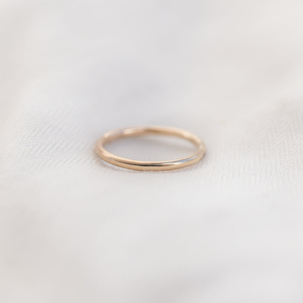 Classic Smooth Ring